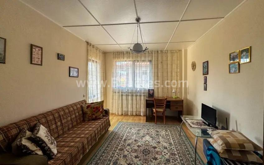 Haus im Dorf Bryastovets І №3466