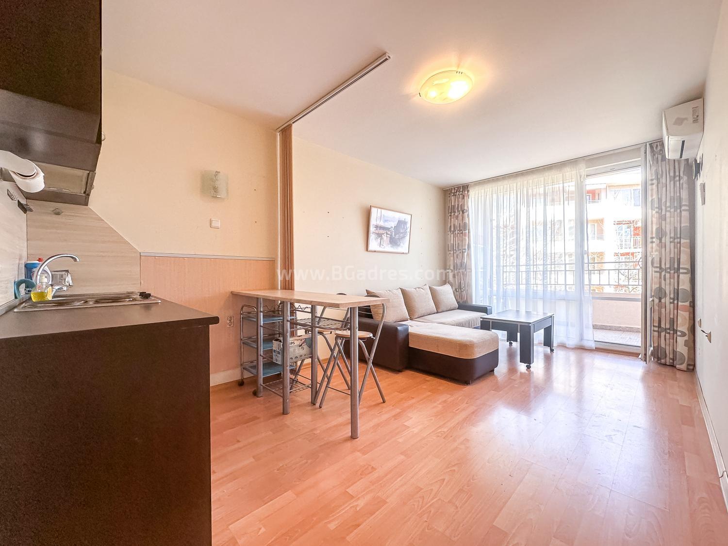 Студио до морето на супер цена І №3371