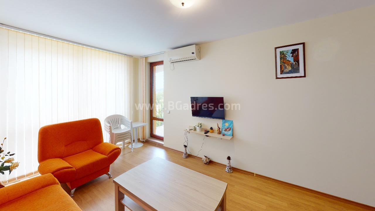 Трехкомнатная квартира с видом на море І №2631