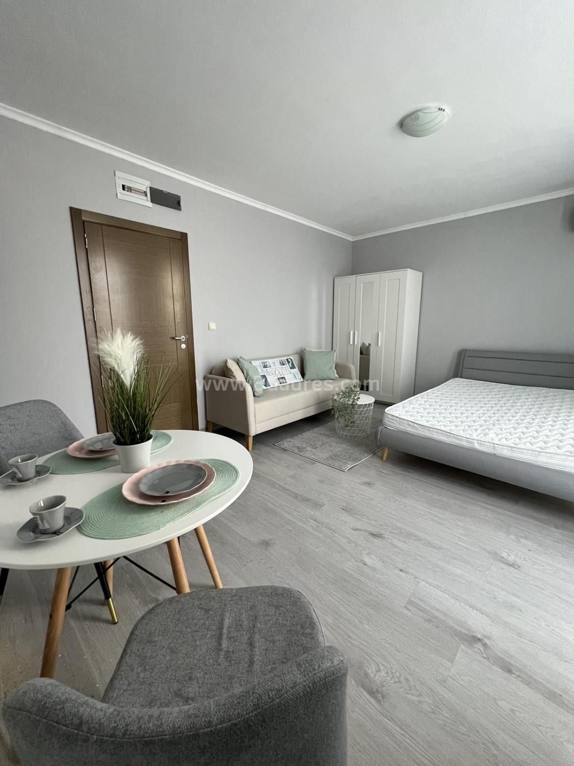 Studio with new furniture at the seaside І №2816