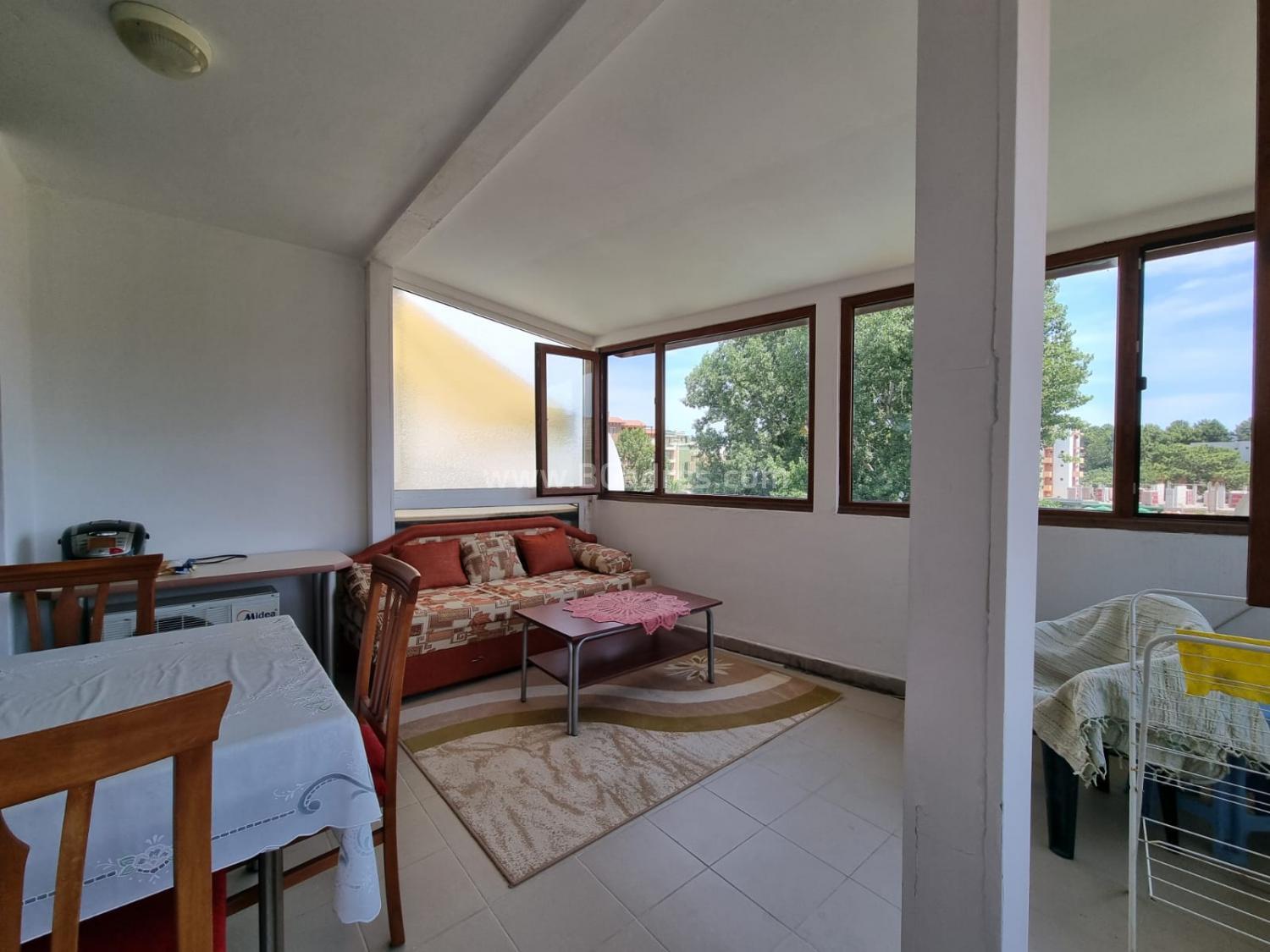 One bedroom apartment with low maintenace fee І №3736