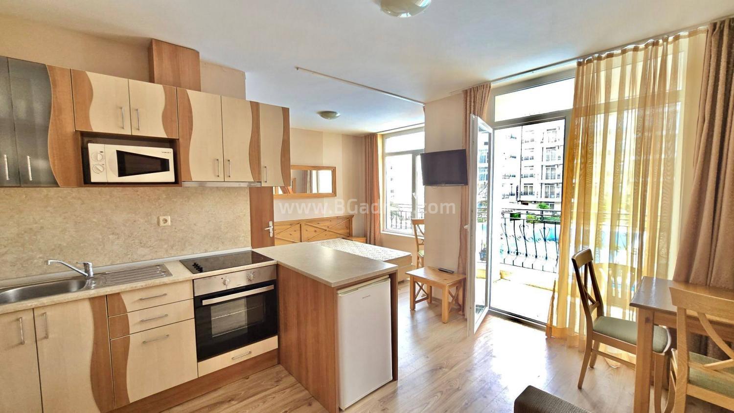 Apartment in the Dawn Park complex І №4710