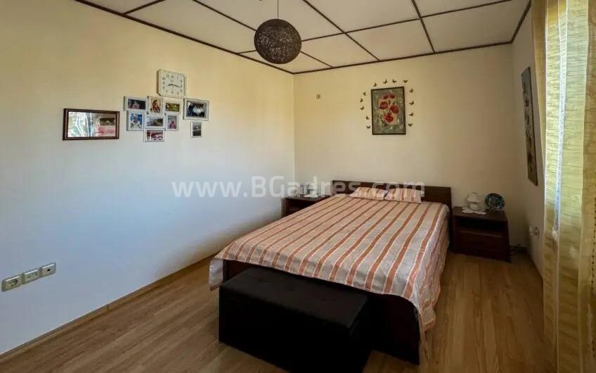 Haus im Dorf Bryastovets І №3466