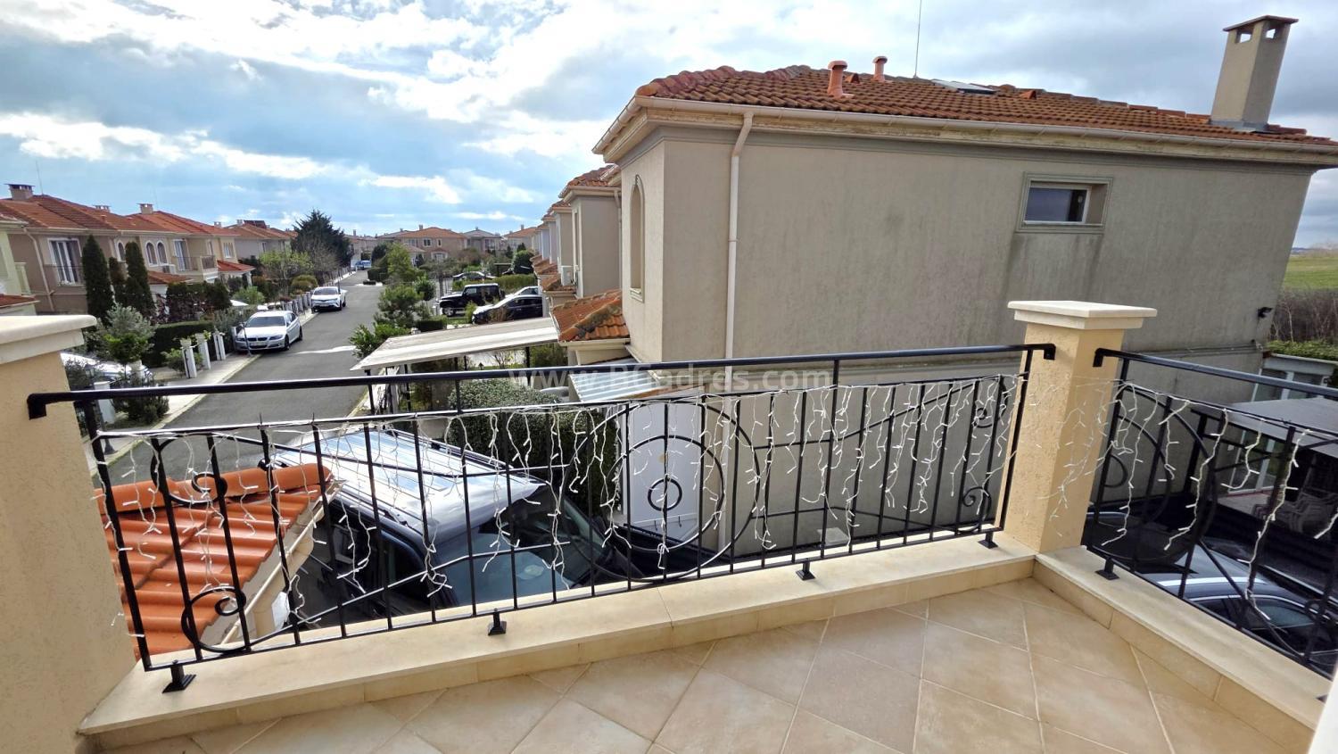 Дом в комплексе рядом с Бургасом І №4557