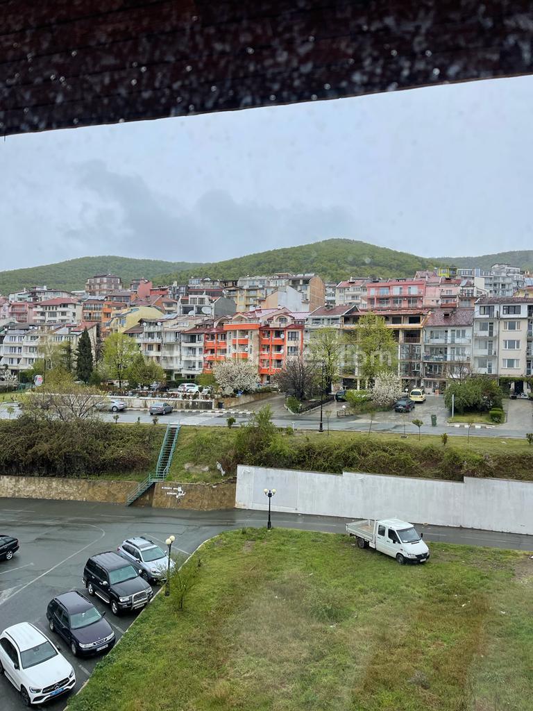 Луксозен апартамент с изглед към морето | №2379