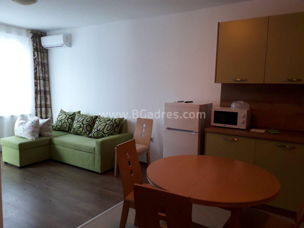 Apartment on the first sea line in Pomorie І №3360