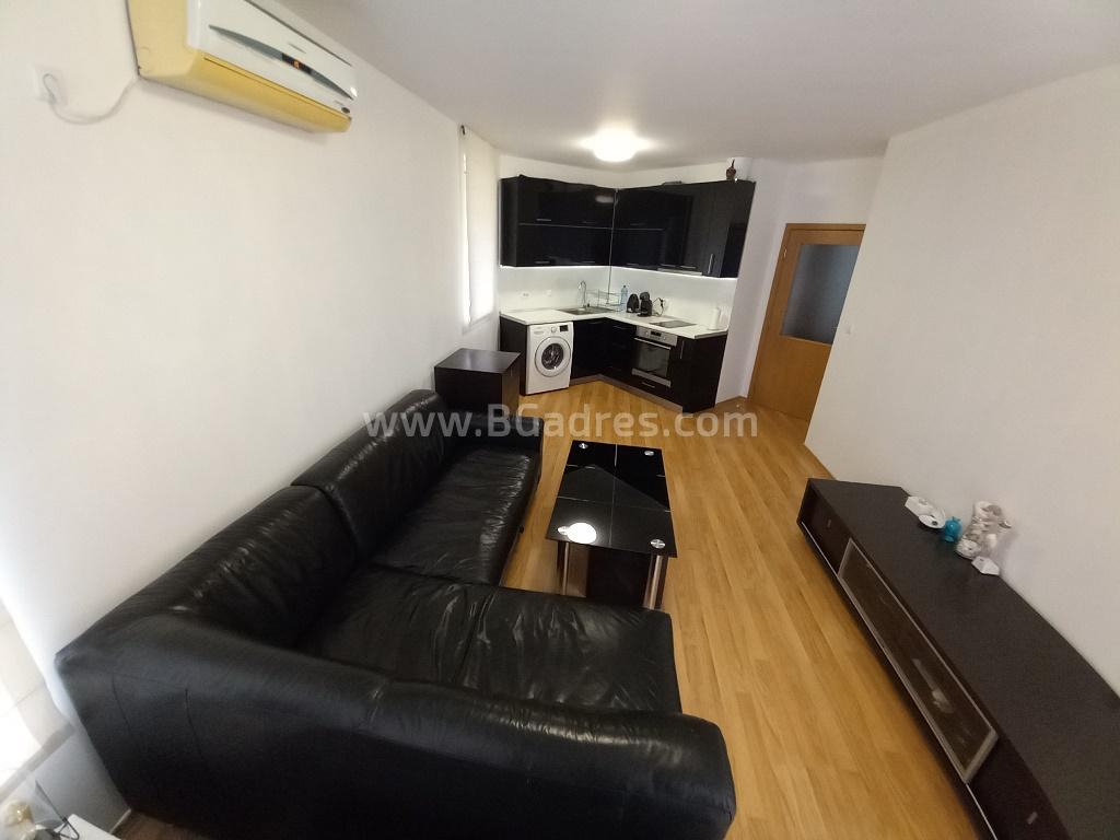 Two bedroom apartment close to the beach І №3423