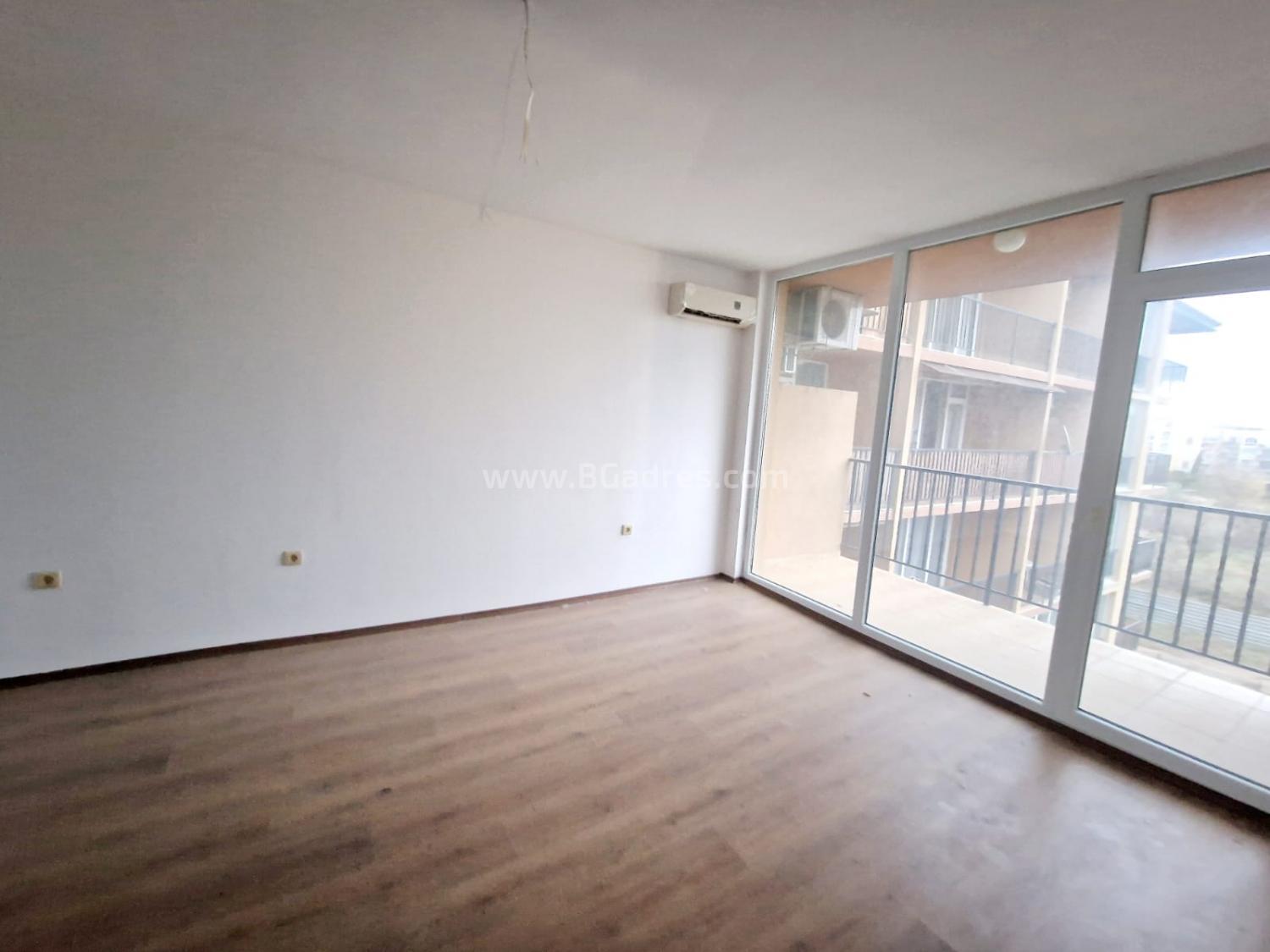 Wohnung am Meer mit geringer Wartungsgebühr І №3268