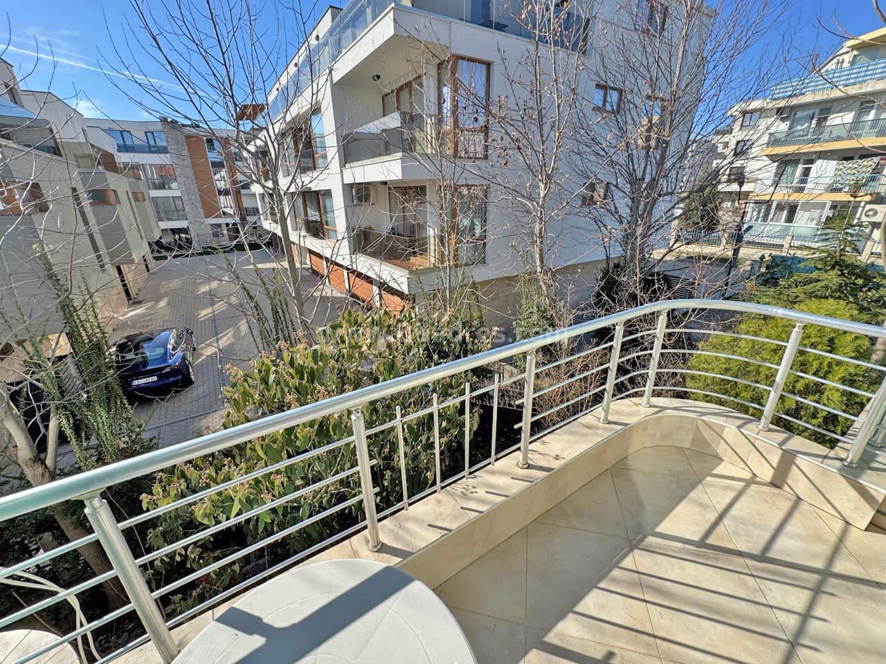 Студио на изгодна цена в Сарафово І №4172