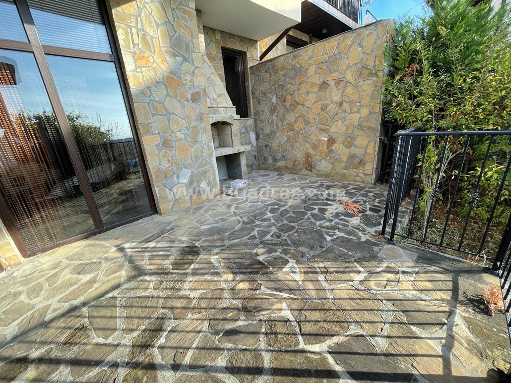 House without maintenance fee in Kosharitsa І №3462