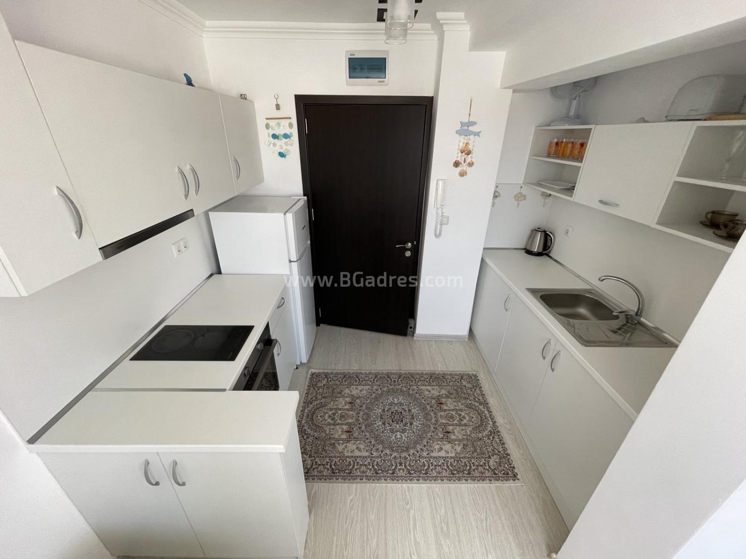 Apartment with sea and mountain views І №3356