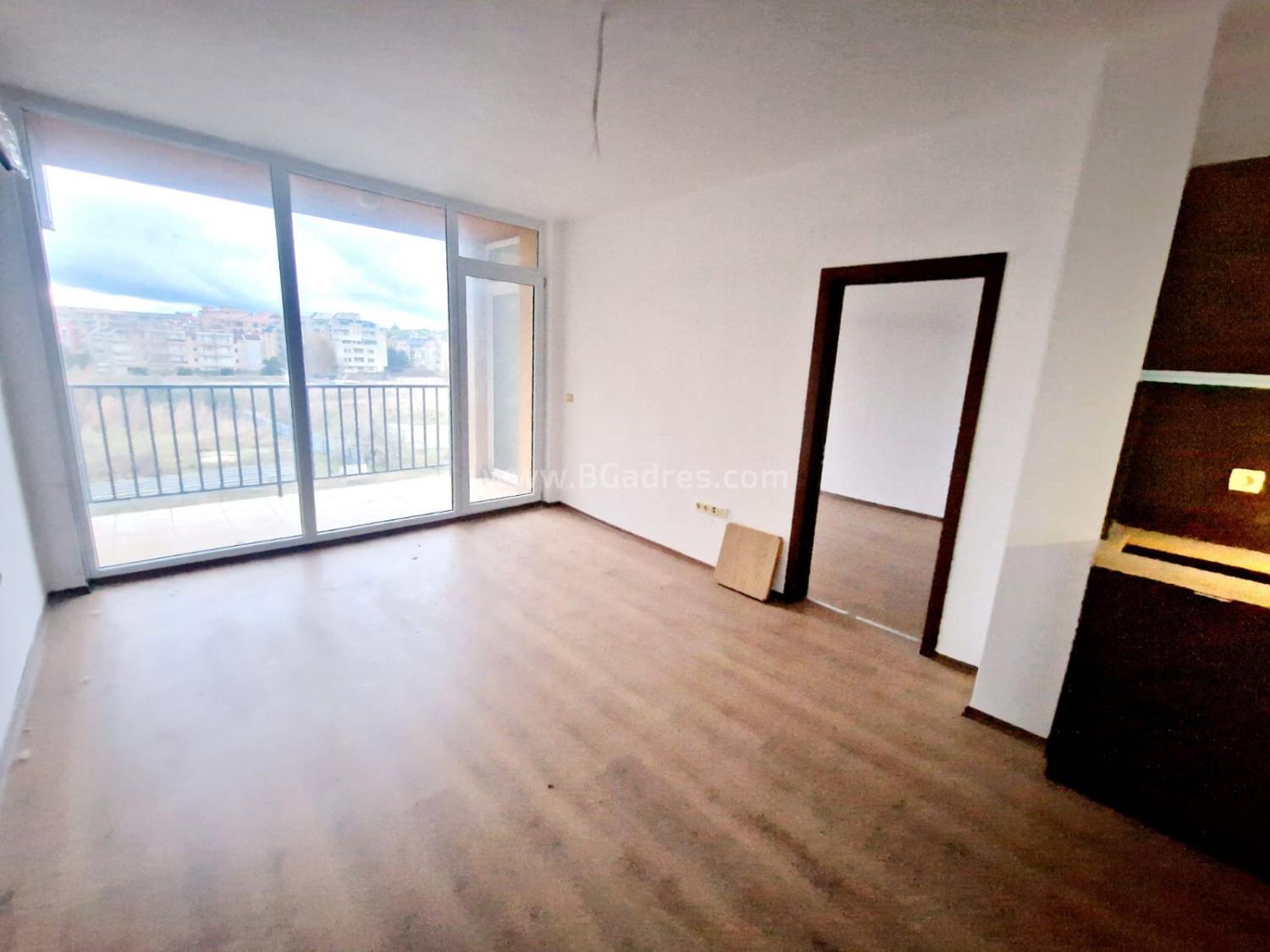 Wohnung am Meer mit geringer Wartungsgebühr І №3268