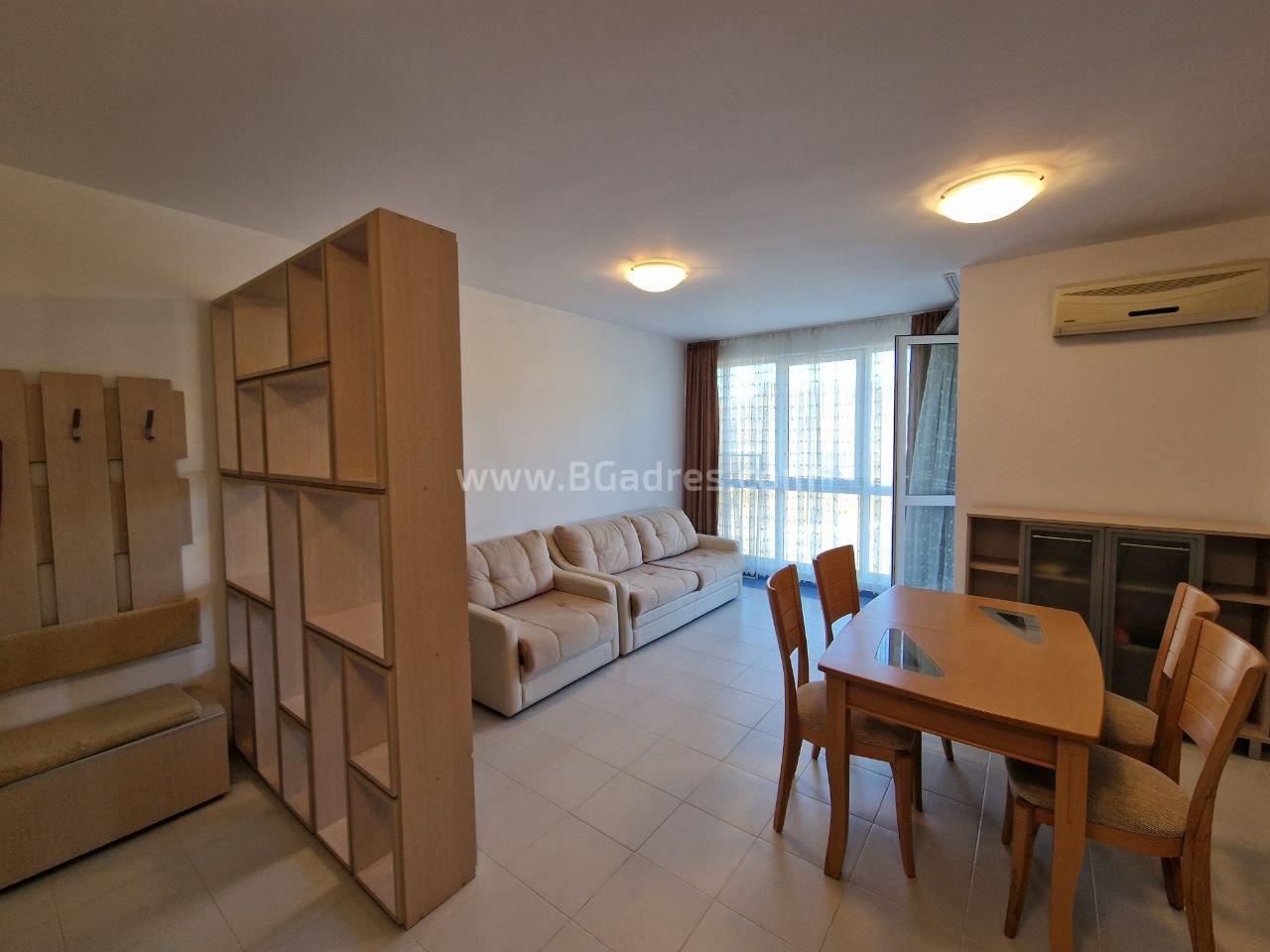 Апартамент с ниска такса поддръжка в Свети Влас І №3906