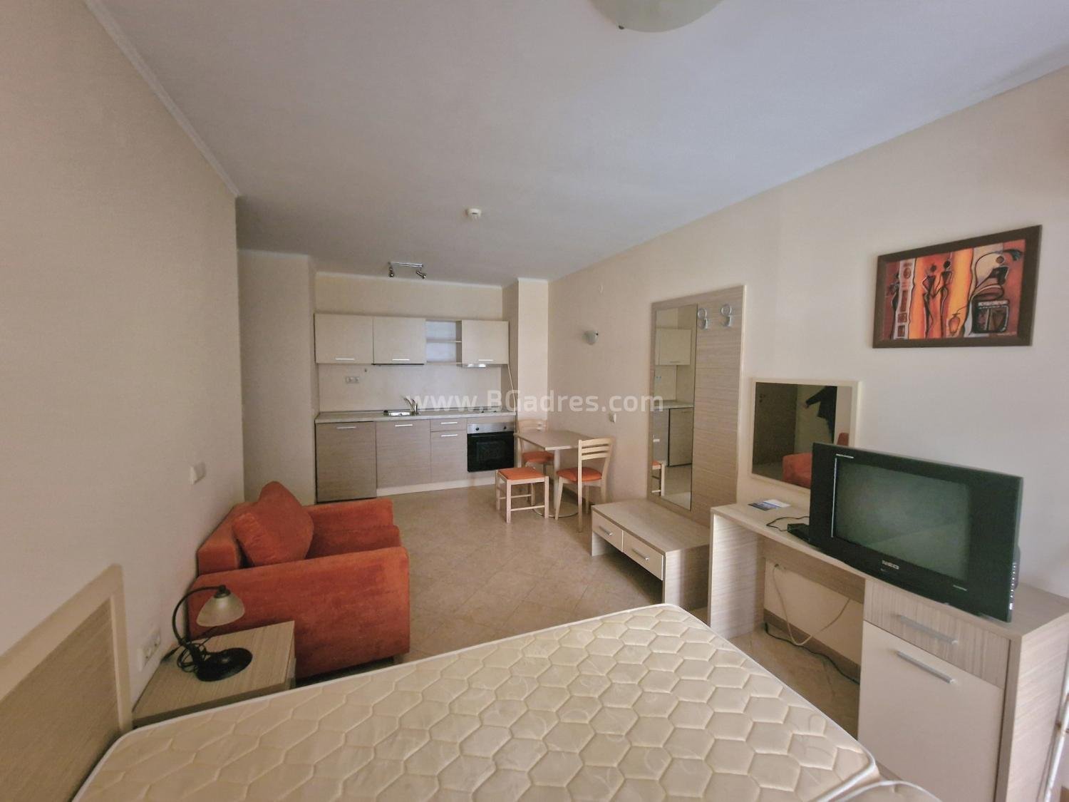 Студио на изгодна цена в комплекс Роял Сън І №4034