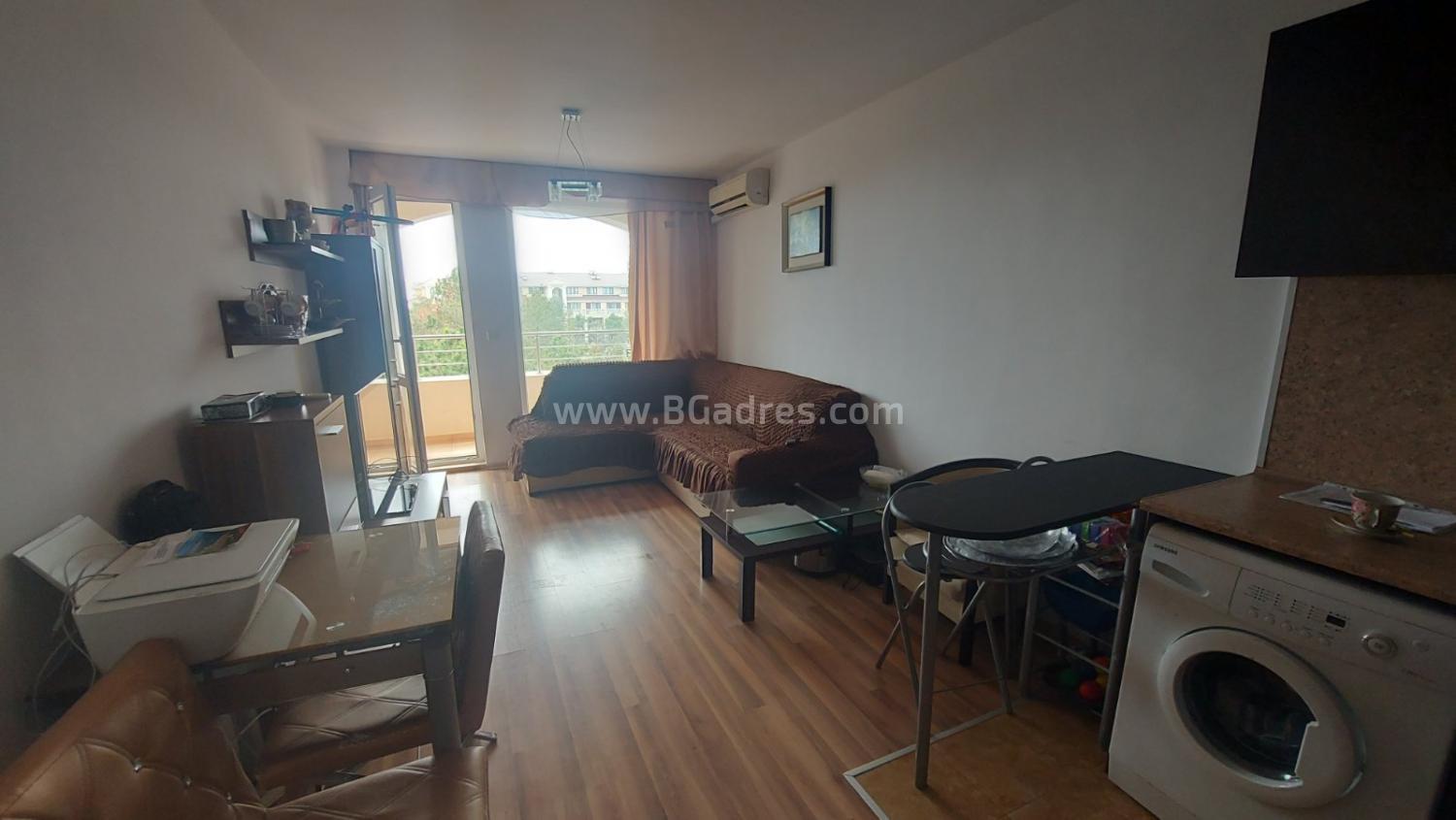 Wohnung in der Anlage Pomorie Beach Residence І №4175