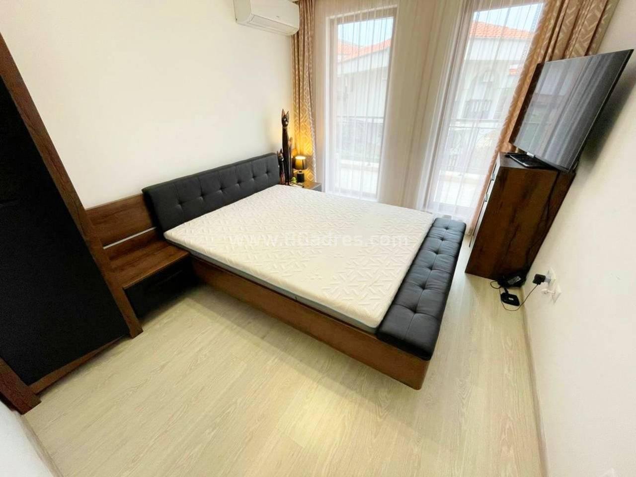 Трехкомнатная квартира в комплексе Феникс І №2980