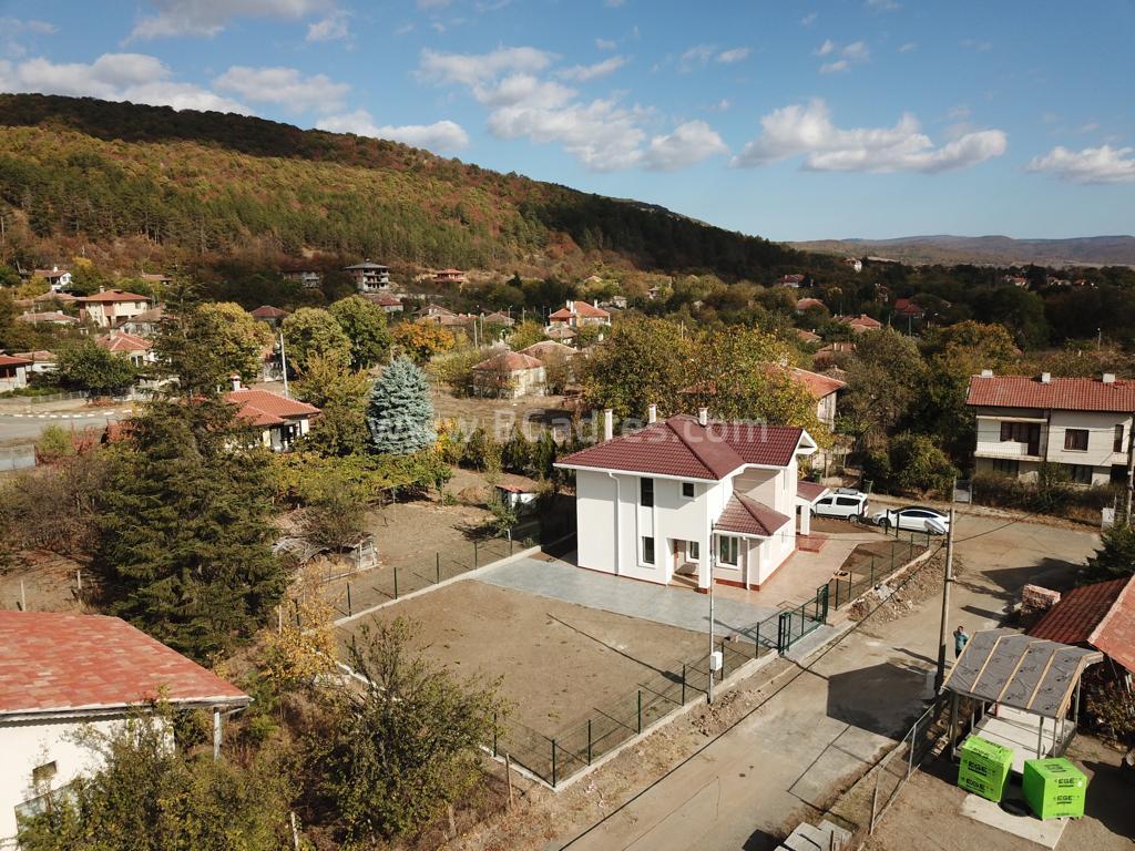 Neues Haus im Dorf Goritsa І №3381