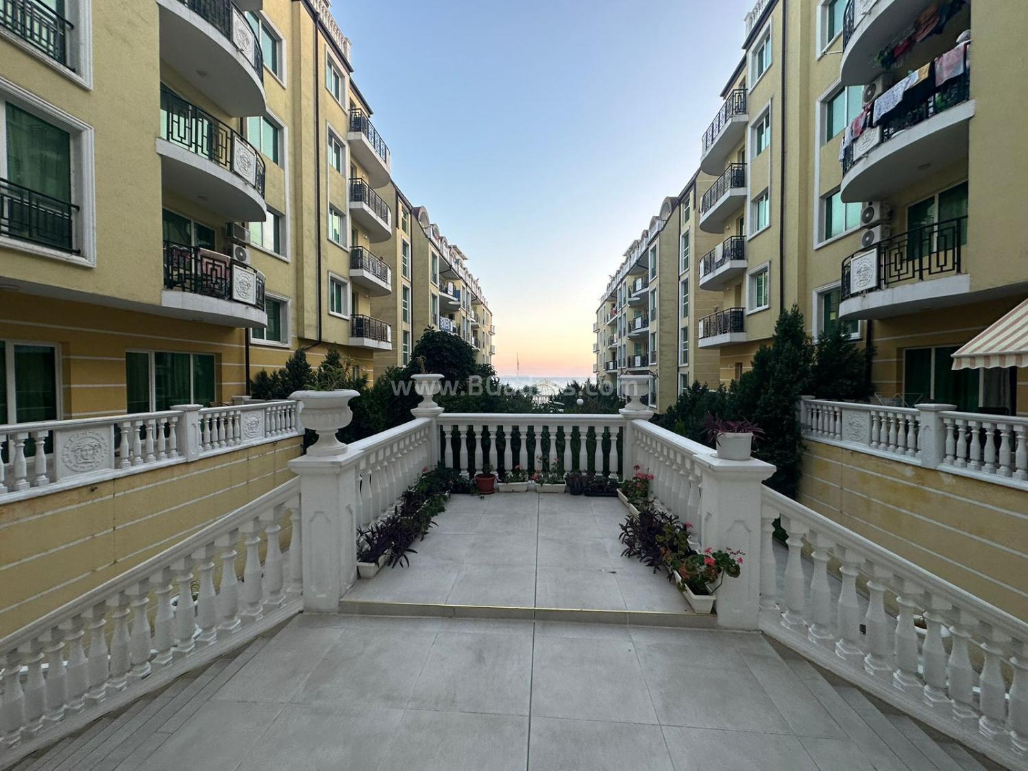 Квартира на первой линии по выгодной цене І №3647