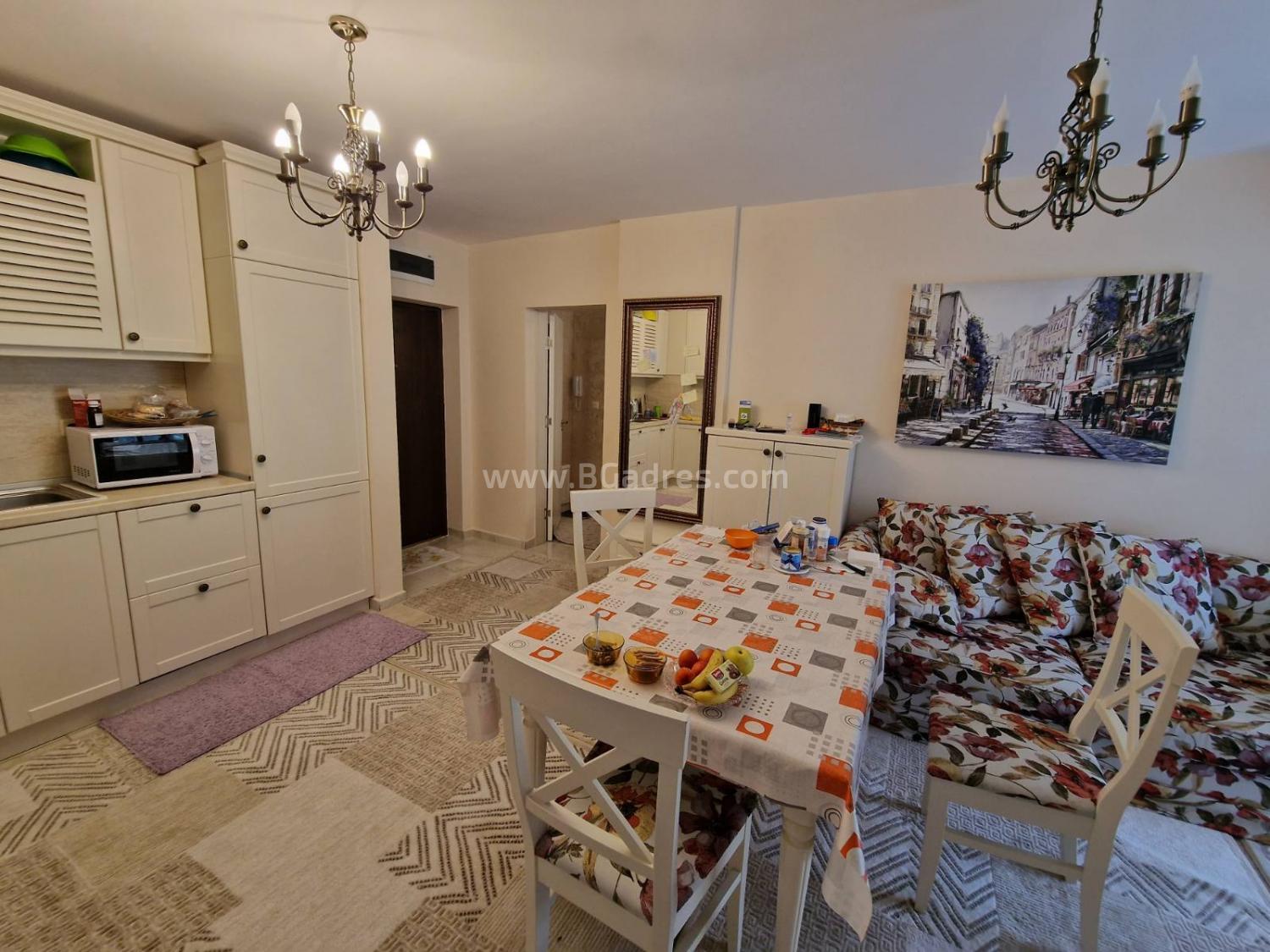 Квартира с 4 спальнями у моря І №3675