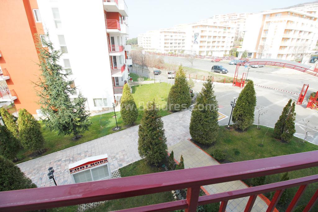 Large studio with sea views | No. 2243