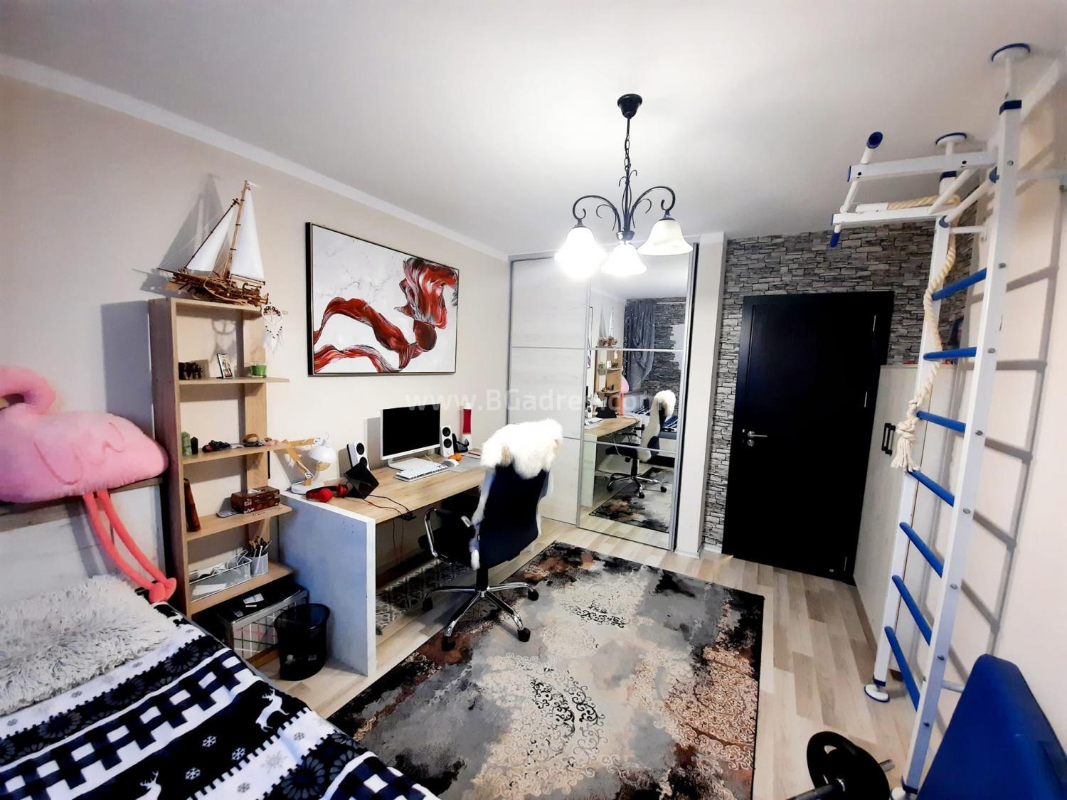 Large apartment in a residential building in Pomorie І №2989