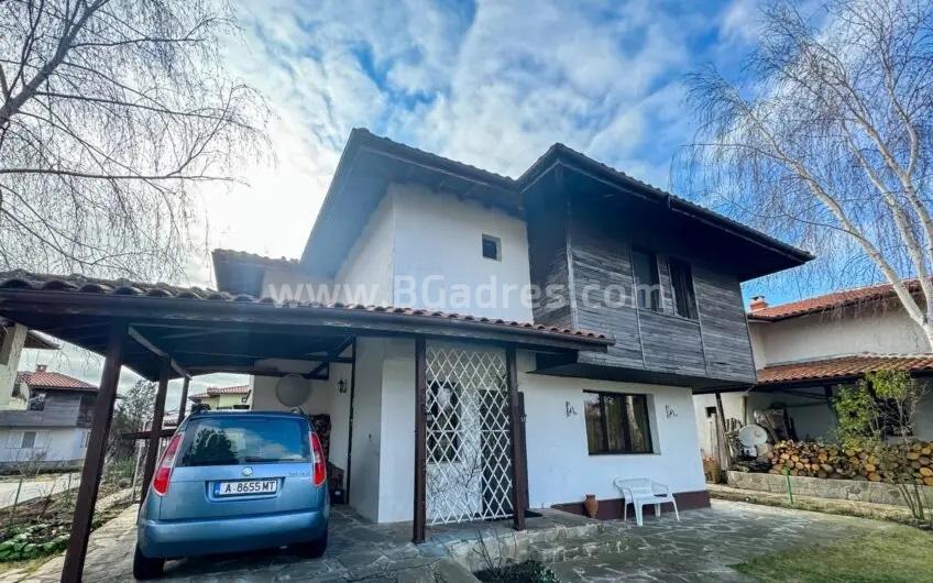 Haus im Dorf Bryastovets І №3466