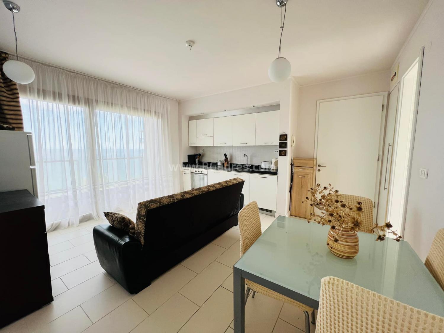 Квартира на первой линии в Обзоре | №2392