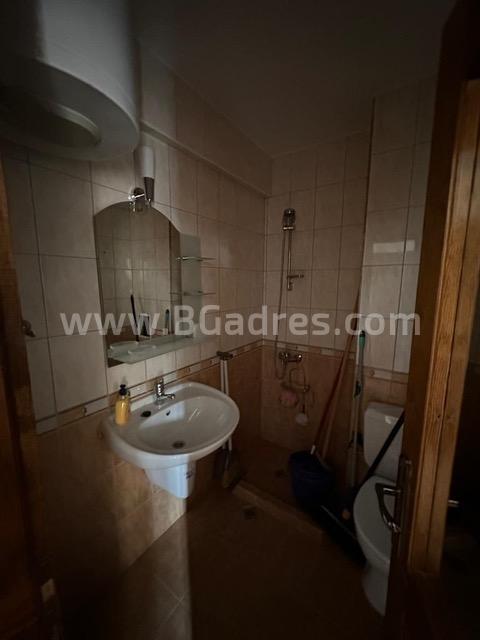 Wohnung mit Veranda am Meer І №2860