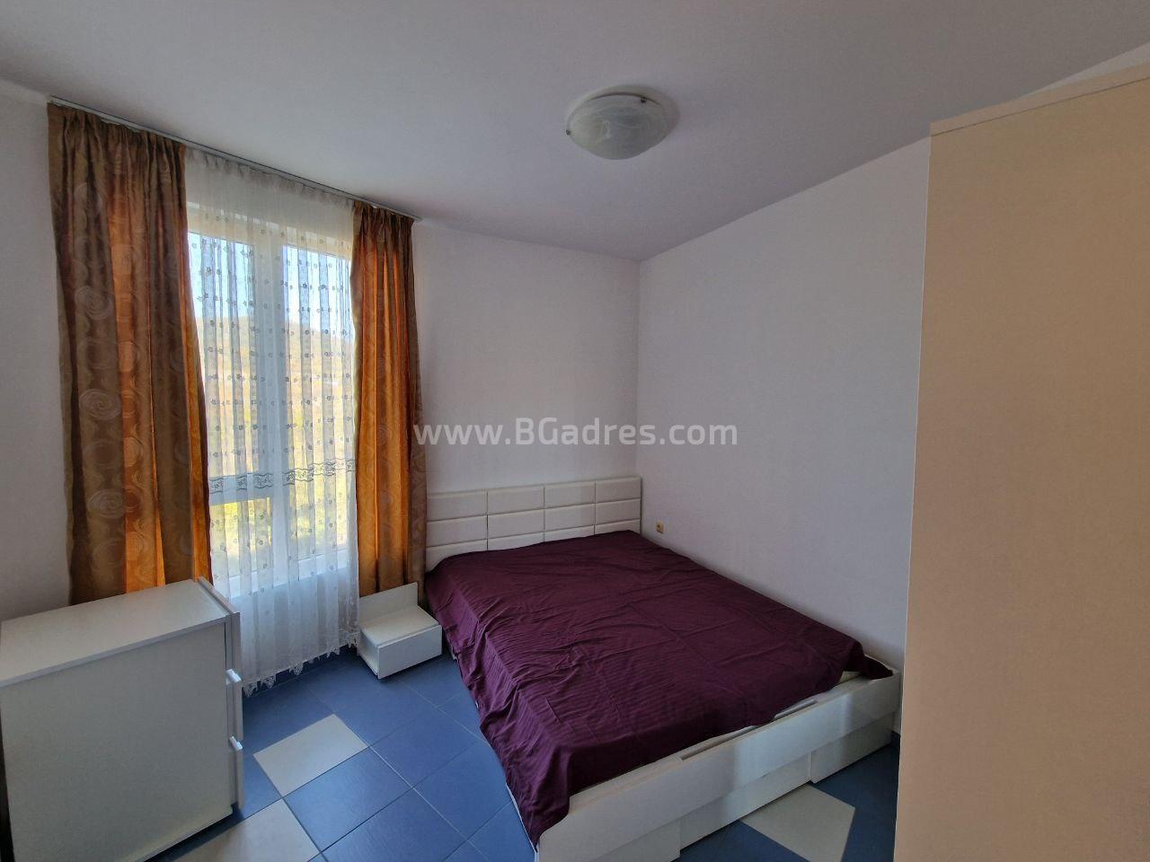 Апартамент с ниска такса поддръжка в Свети Влас І №3906