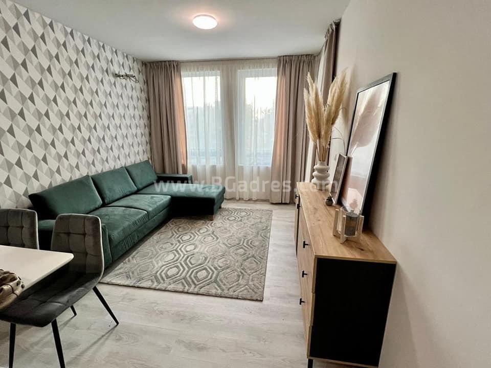 Апартамент с хубави мебели и ниска такса поддръжка І №2777