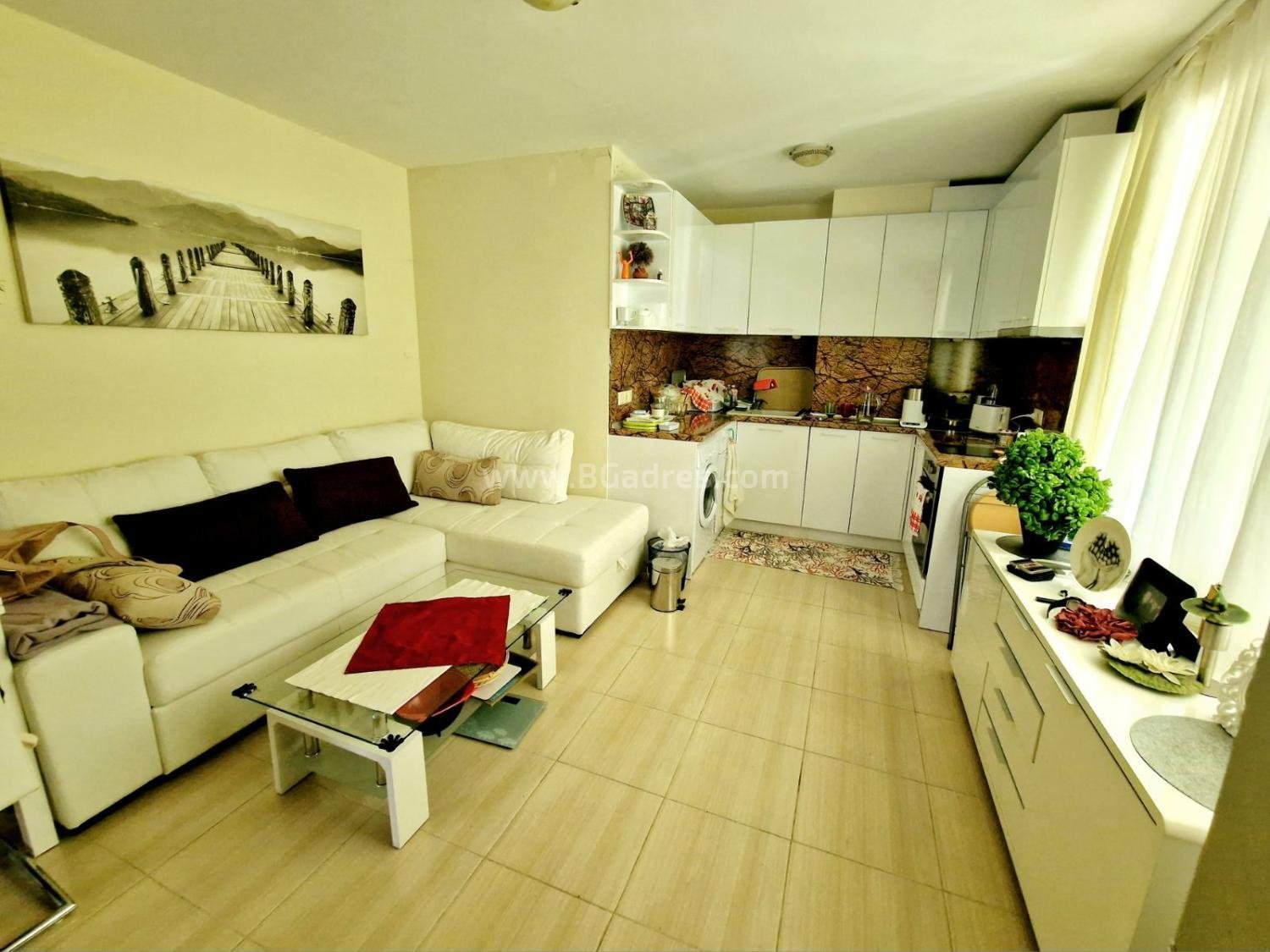 Квартира с двориком с низкой таксой І №3181