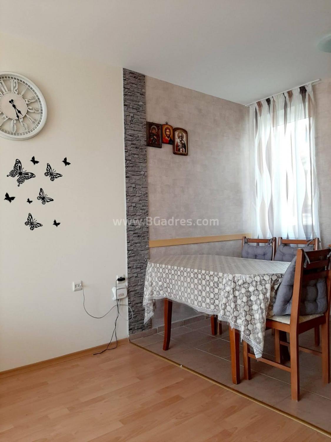 Голям двустаен апартамент в Свети Влас | №2337