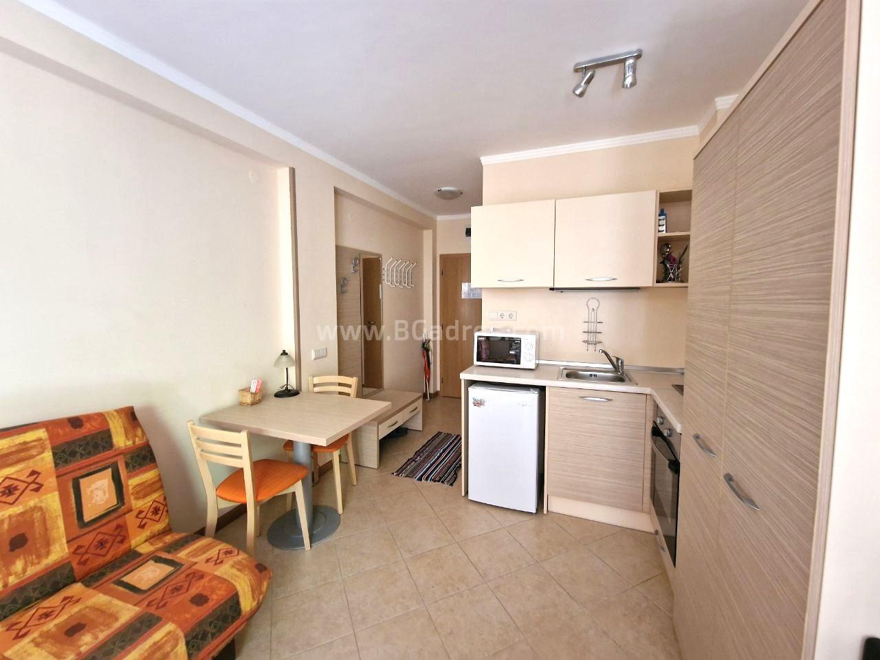 Студия в комплексе Роял Сан І №3705