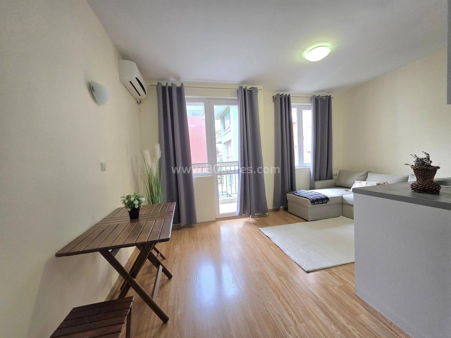 Студия с низкой таксой в Несебре І №4441