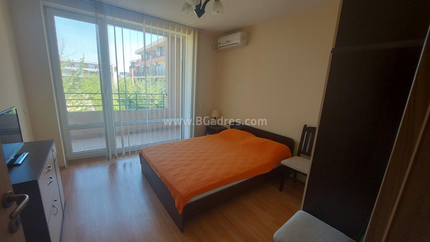 Тристаен апартамент в Холидей Форт клуб І №2941