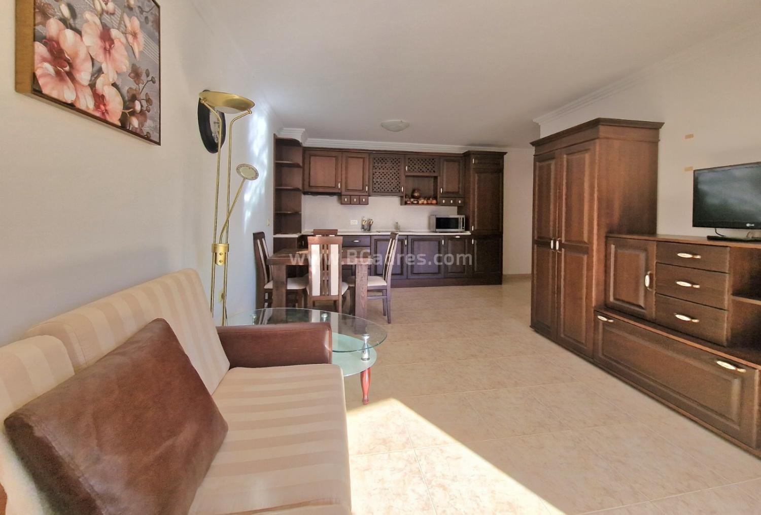 Квартира с паркоместом в комплексе Лазур І №3218