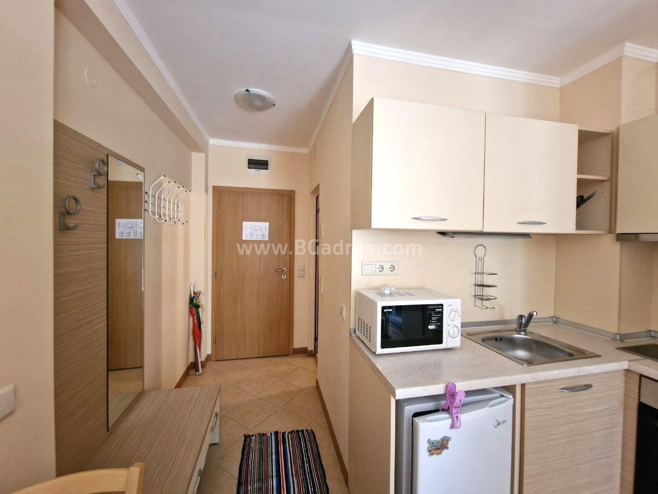 Студия в комплексе Роял Сан І №3705