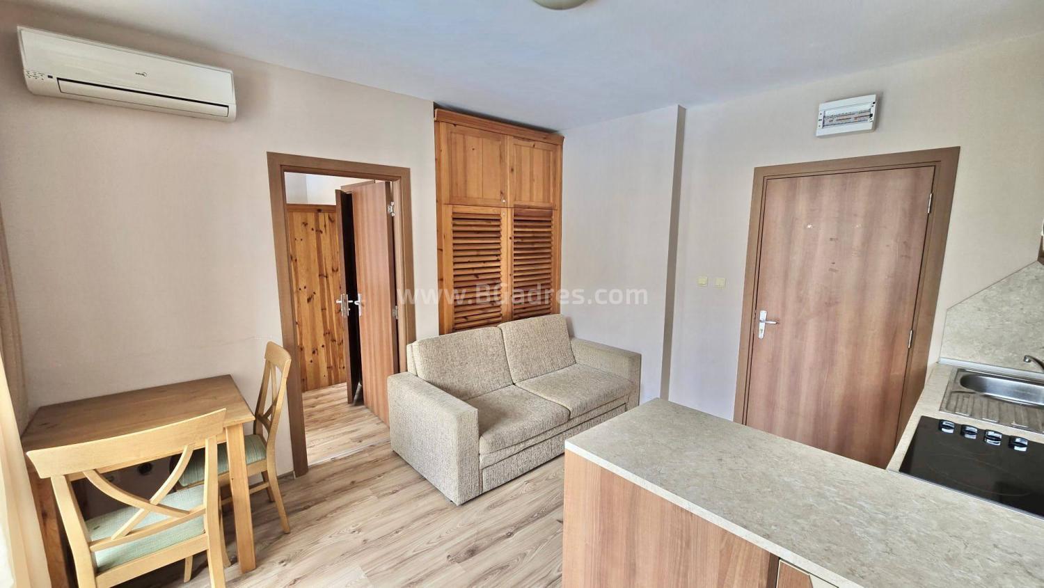 Apartment in the Dawn Park complex І №4710