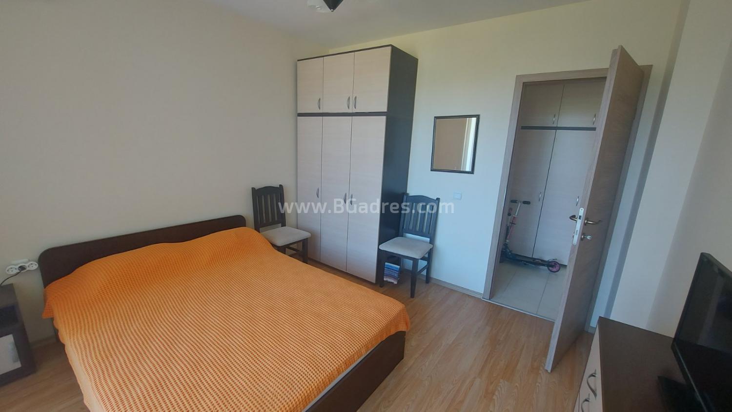 Тристаен апартамент в Холидей Форт клуб І №2941