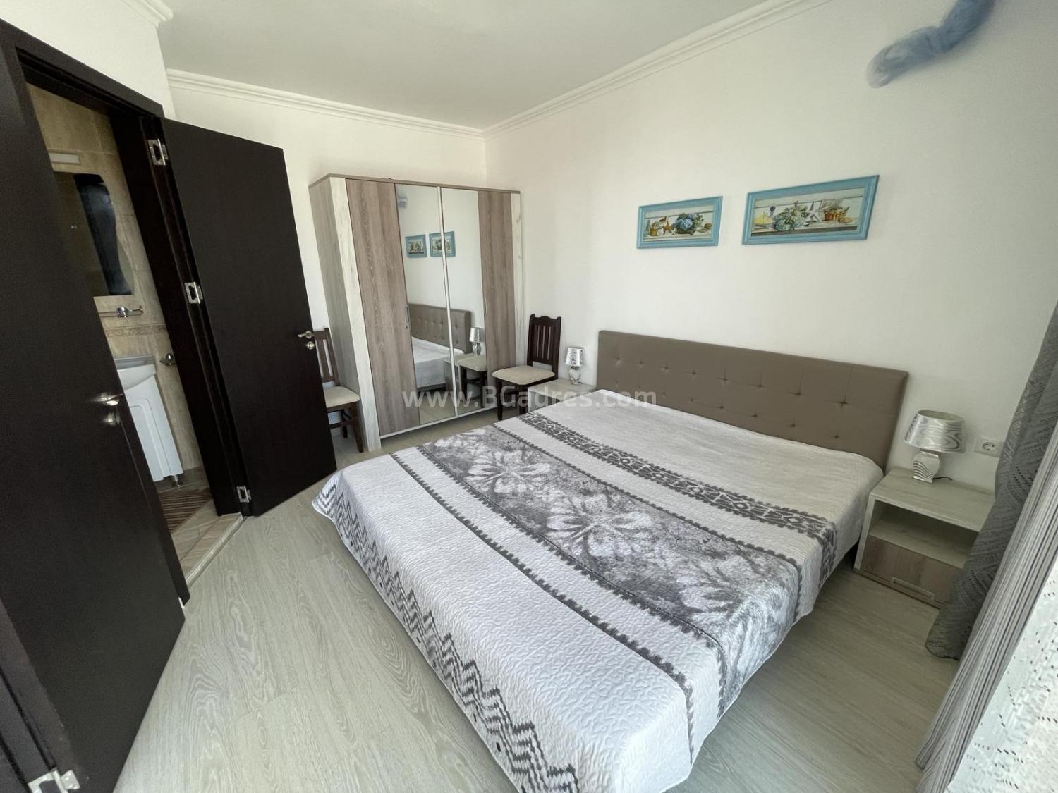 Apartment with sea and mountain views І №3356