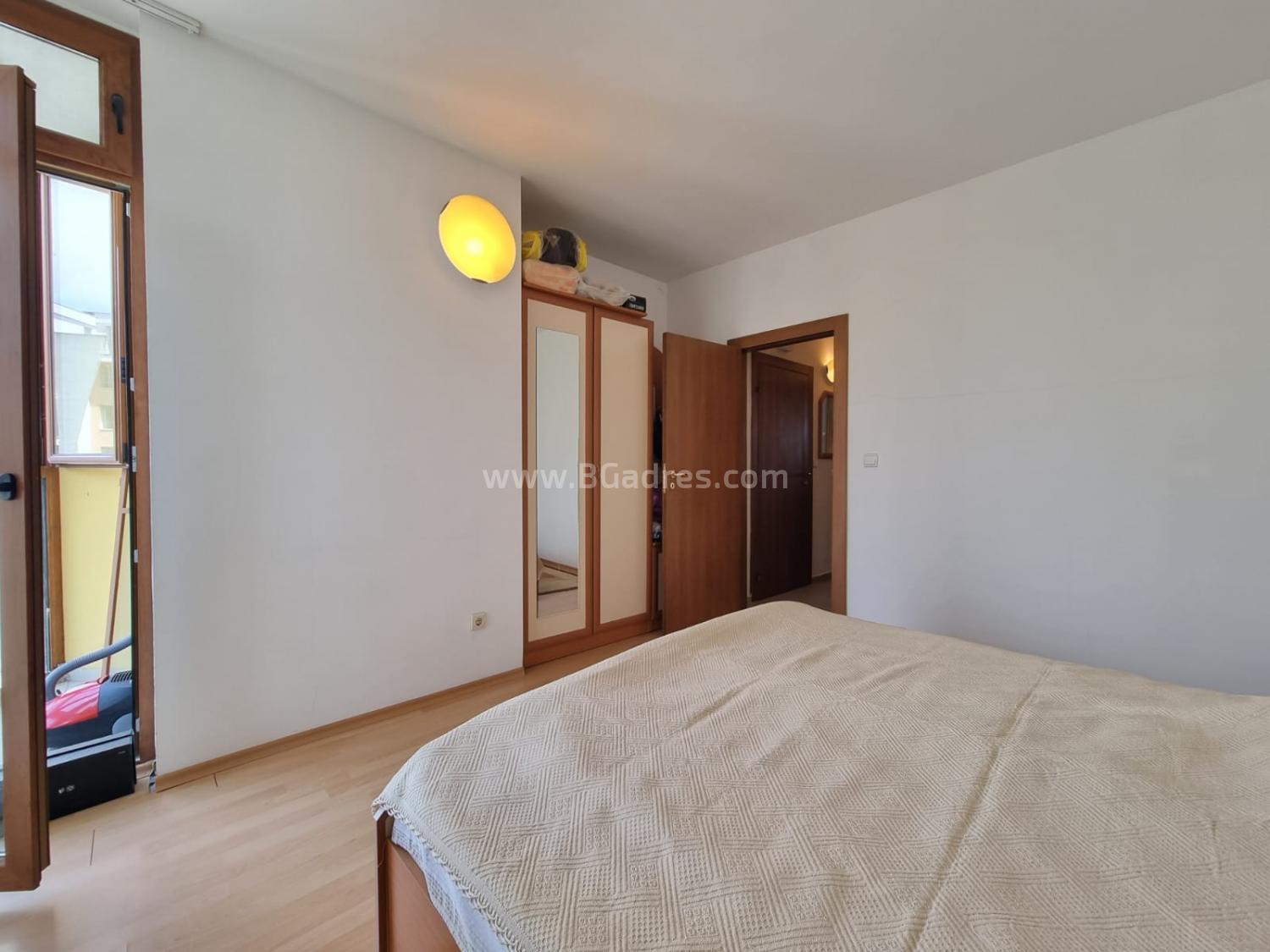 One bedroom apartment with low maintenace fee І №3736