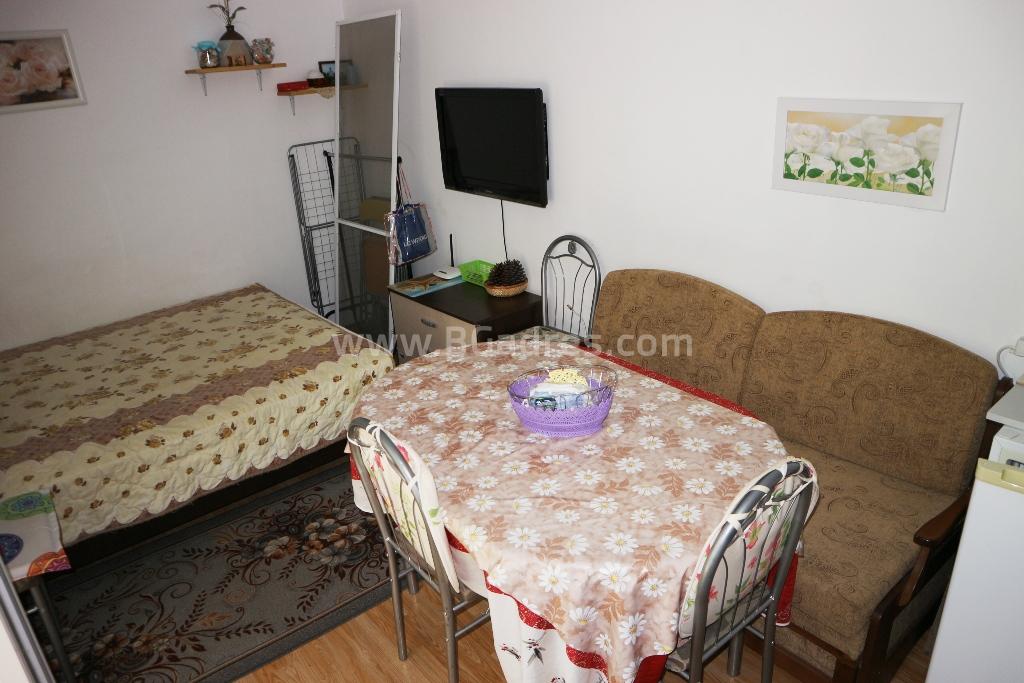 Buy inexpensive studio by the sea | No. 2241