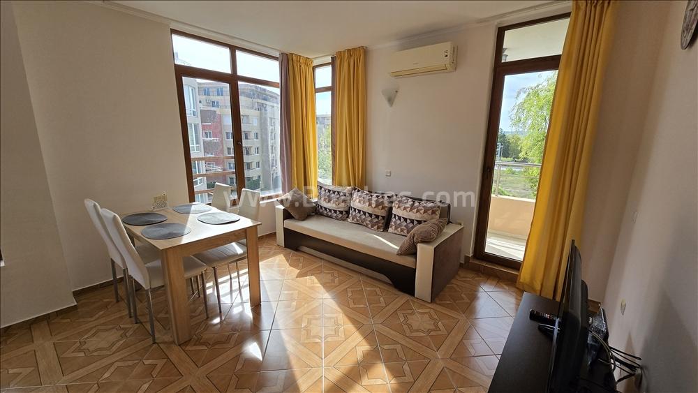 Апартамент в комплекс Света Елена І №3869