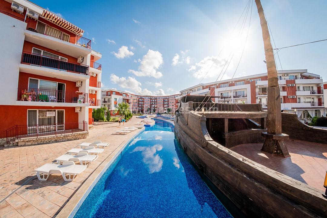 Studio with new furniture in Elenite І №3187