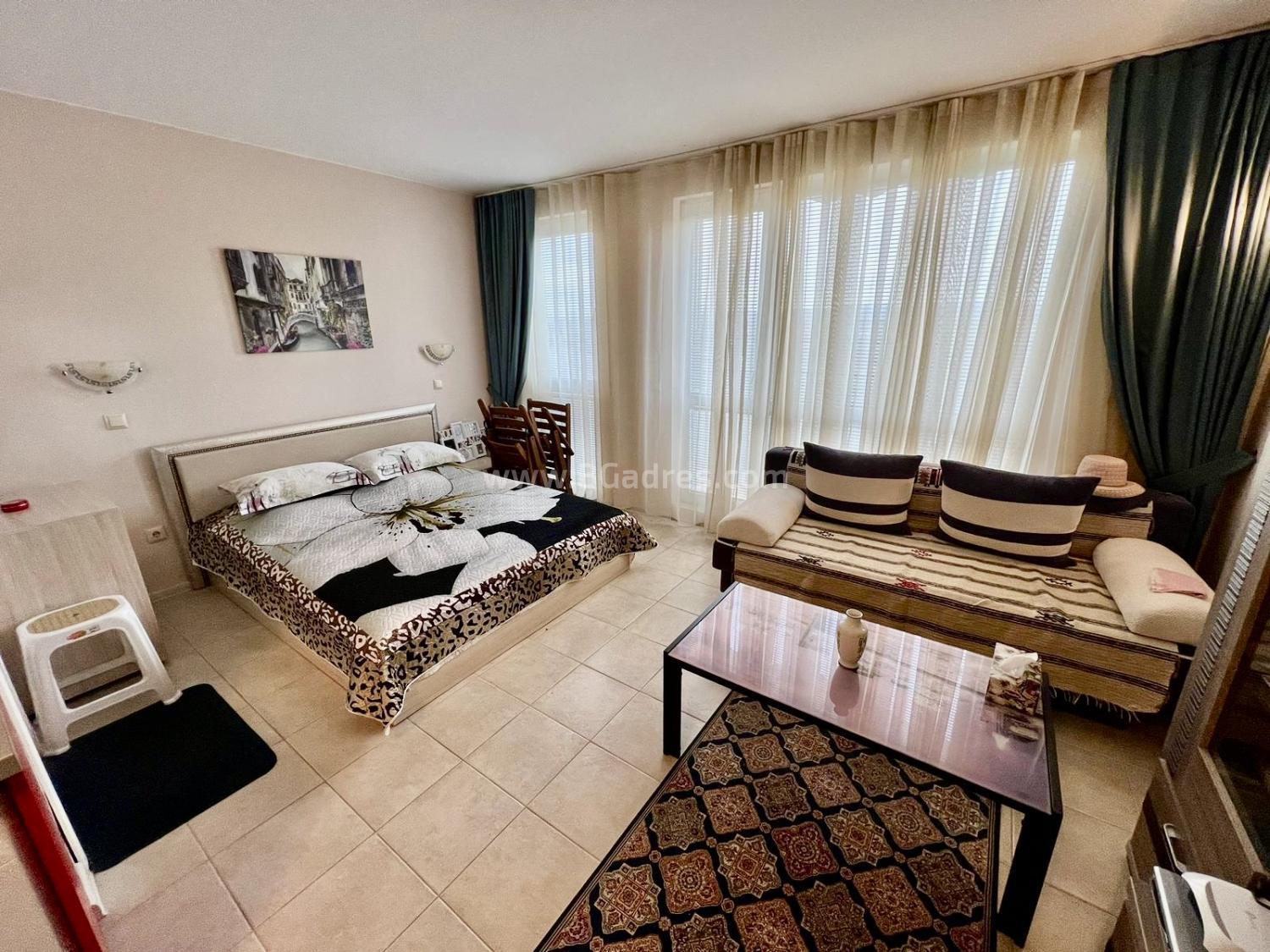 Large studio with nice furniture І №3263