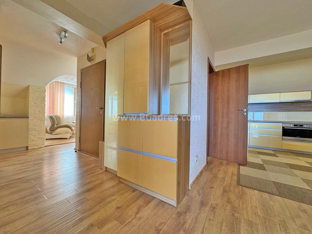 Апартамент с гледка море в Равда І №3832