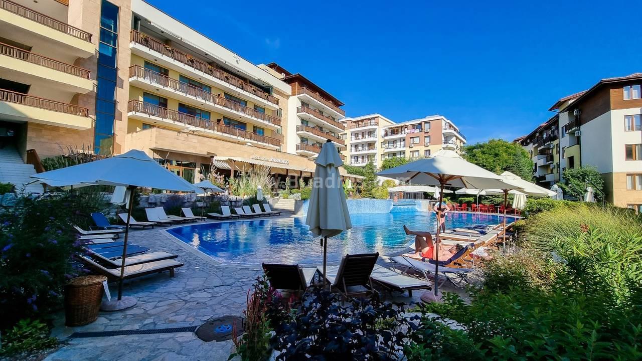 Studio in the Garden of Eden complex І №2884