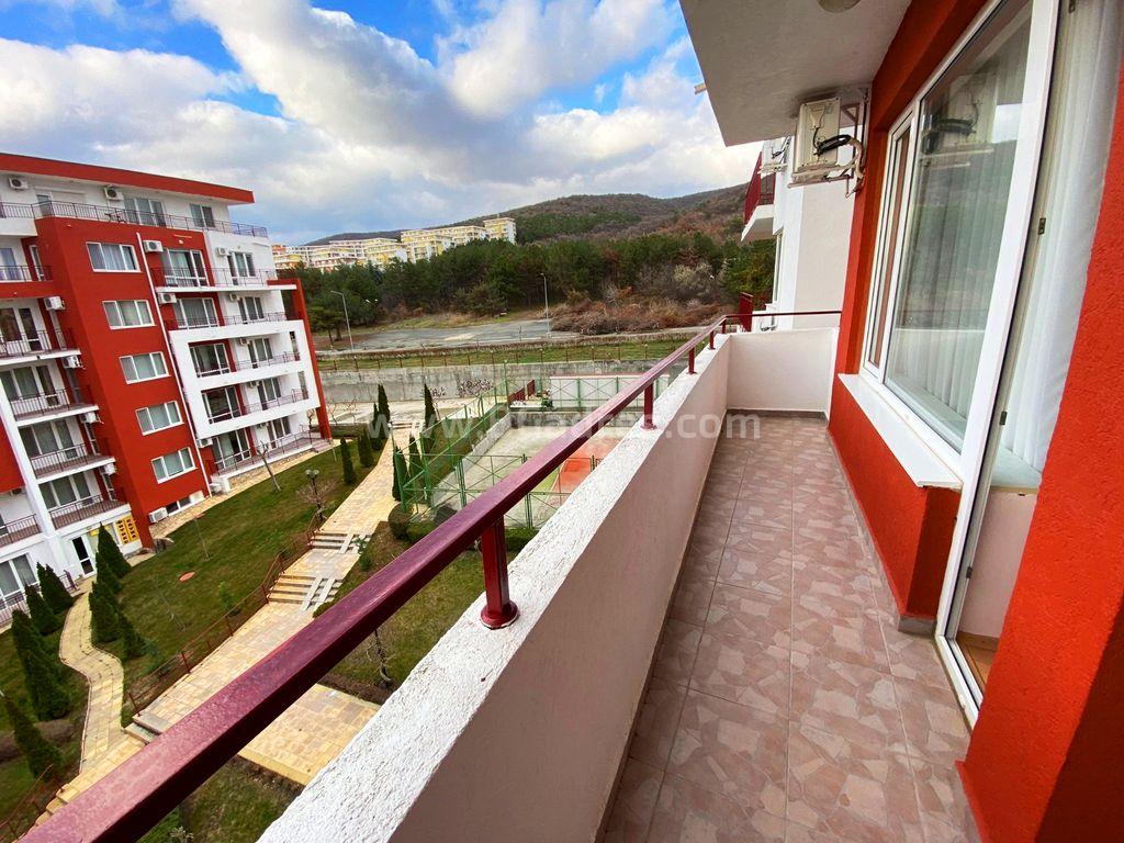 Drei-Zimmer-Wohnung in Panorama Fort | №2287