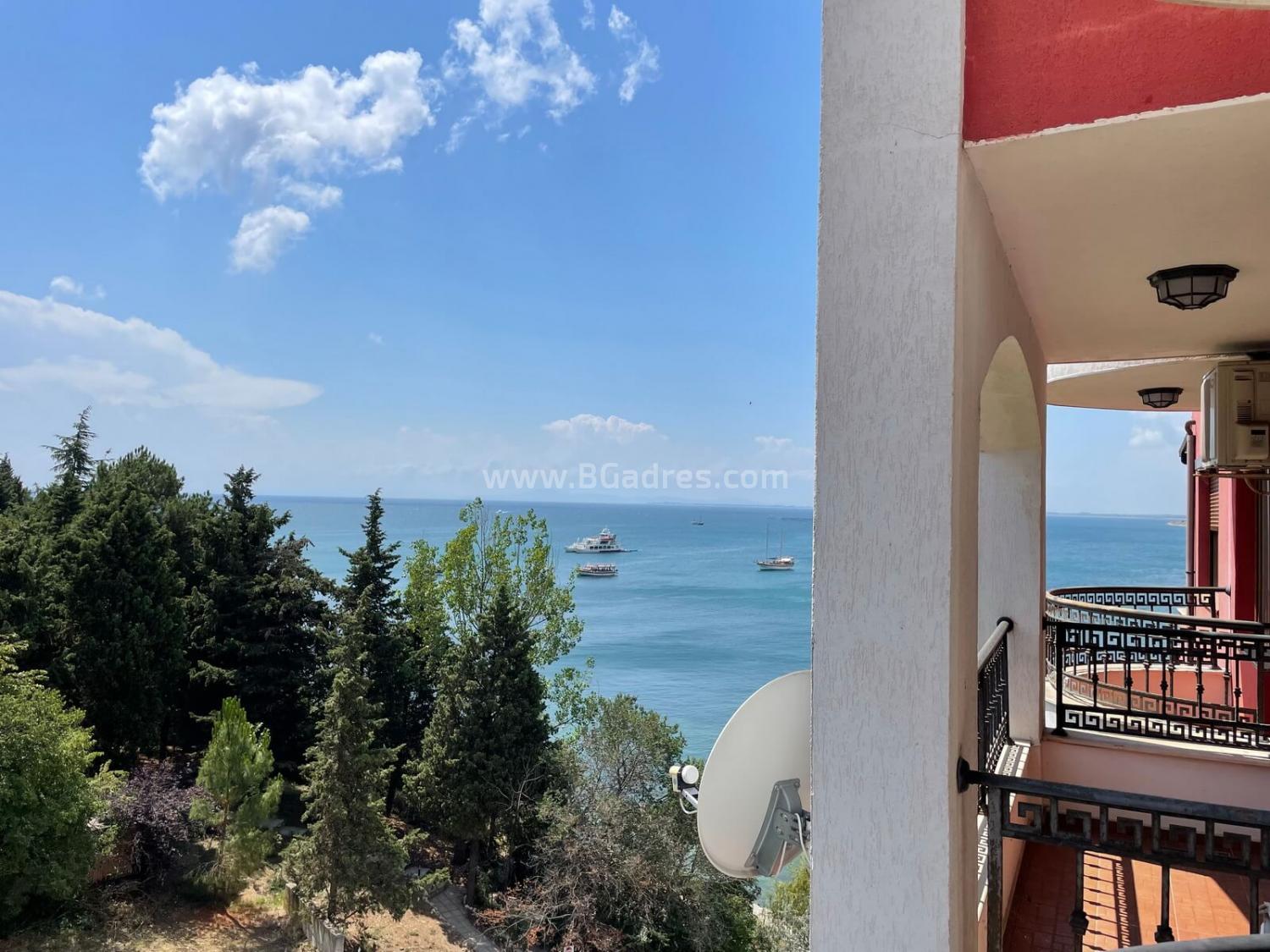 Sea view apartment in Nessebar І №2534