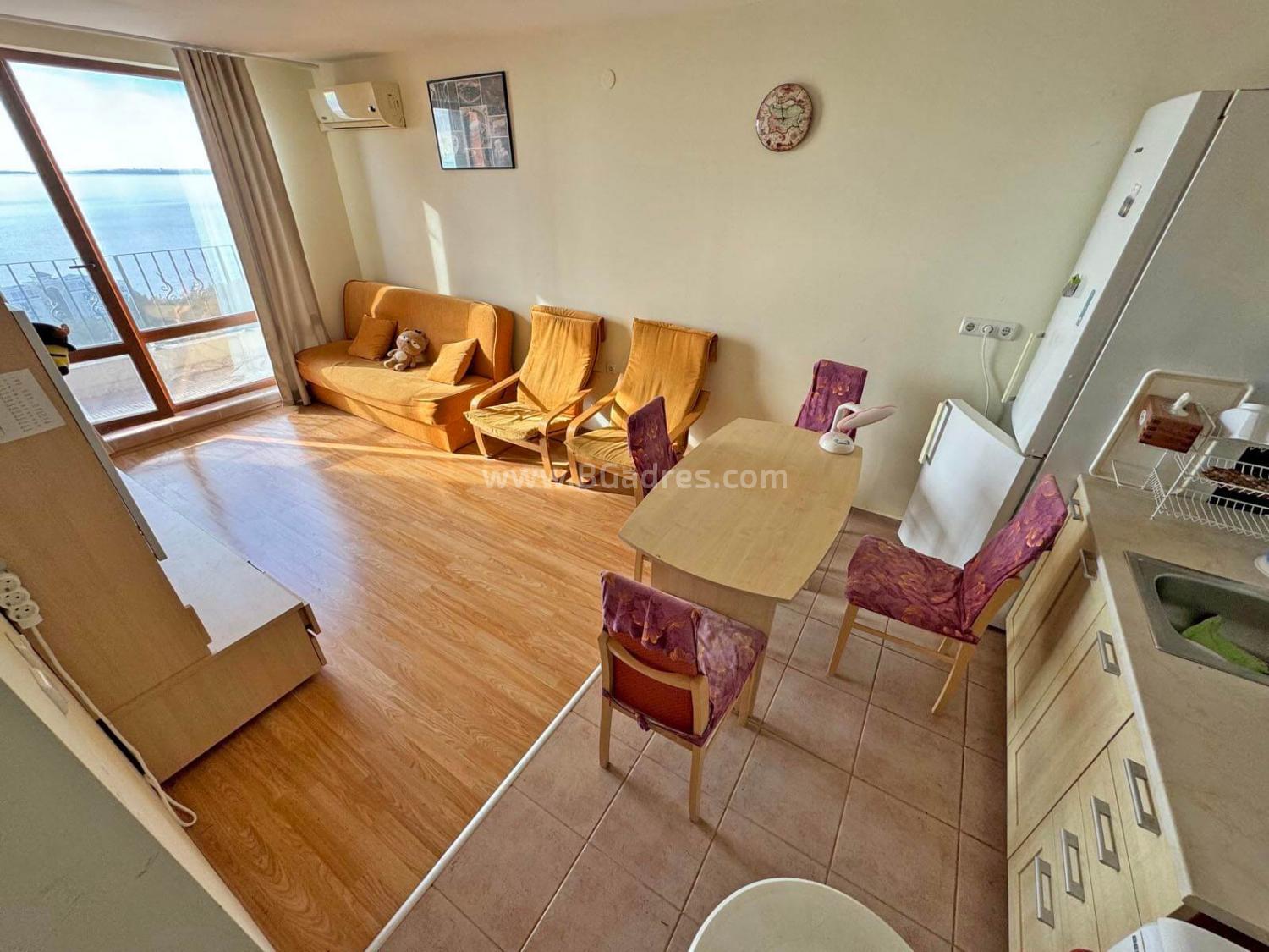 Dreizimmerwohnung mit Meerblick І №3248